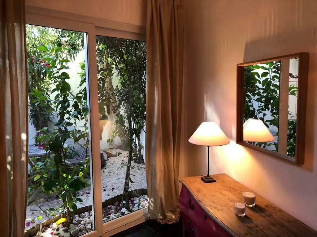 Отель Casa Da Lucia Лиссабон Апартаменты